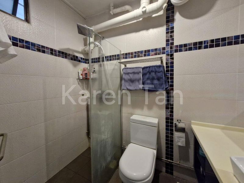 5 Room (5I) HDB for Rent in  567 Hougang Street 51 - Image 1